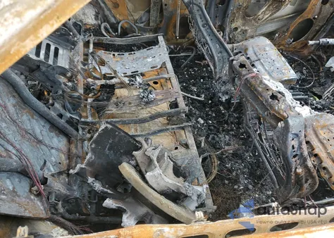 2019 Chevrolet Equinox Ls z USA, uszkodzony, nr VIN 3GNAXHEV1KS677578